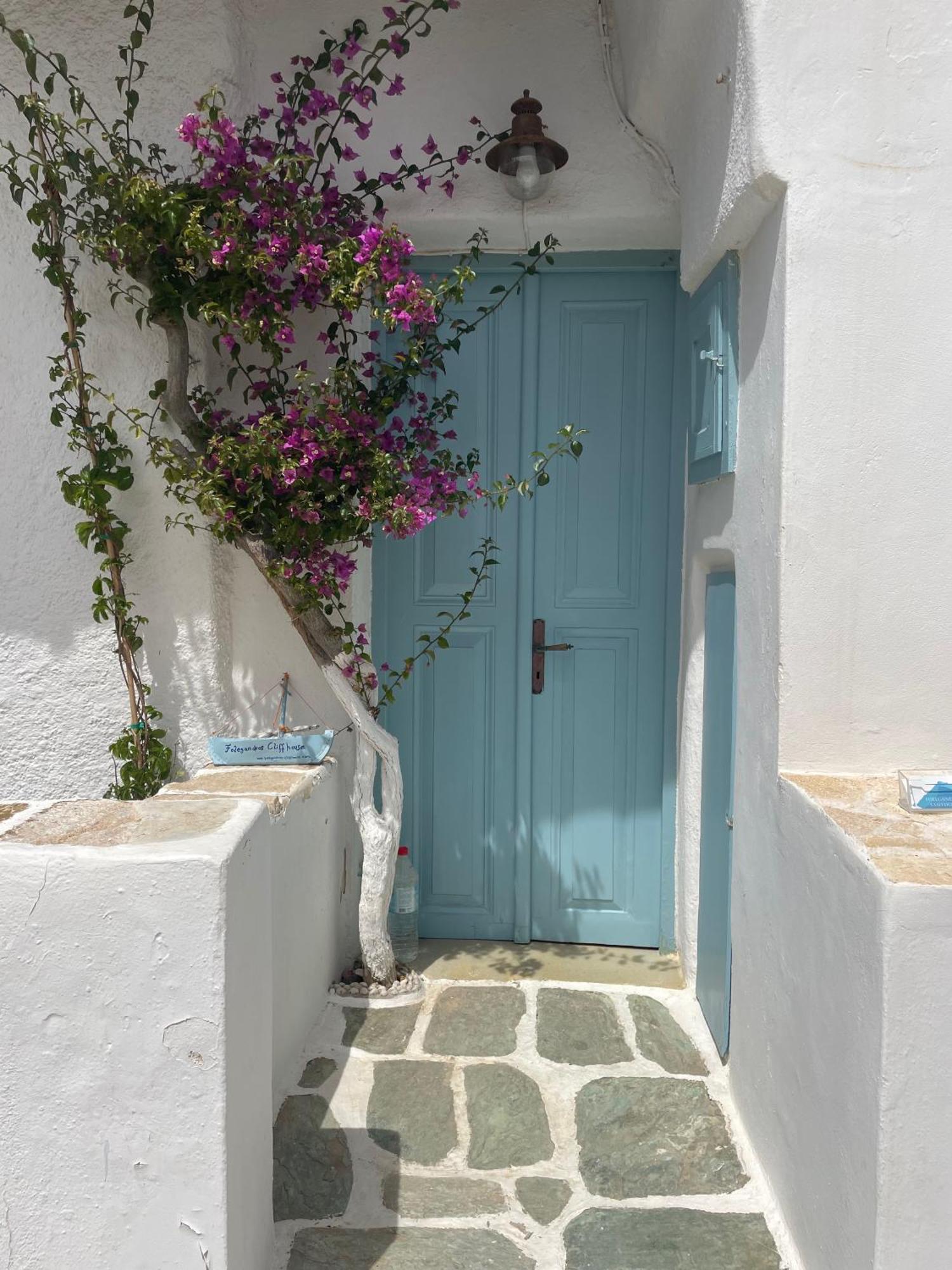 Folegandros-Cliffhouse Villa Exterior photo