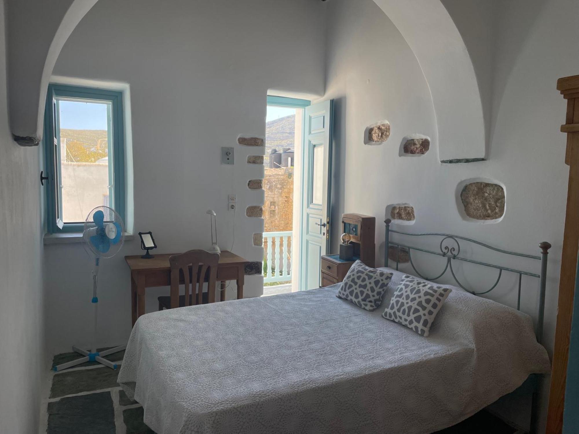Folegandros-Cliffhouse Villa Exterior photo